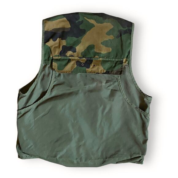 VNTG 70s Camo Print Hunting Vest Sz L Green Full Zip Cargo Coated Canvas Nylon - Picture 2 of 12